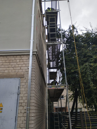 Apturētas nedrošās darba vietas bilde